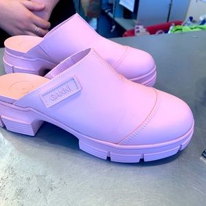 Ganni, recycled materials, cute pink, rubber mules size 38. Never worn.